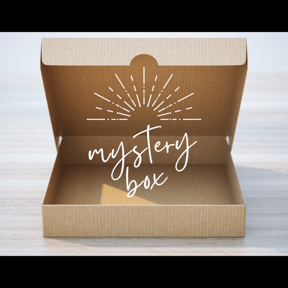 Mystery box😁🌹🌹🌹🌹🌹🌹🌹